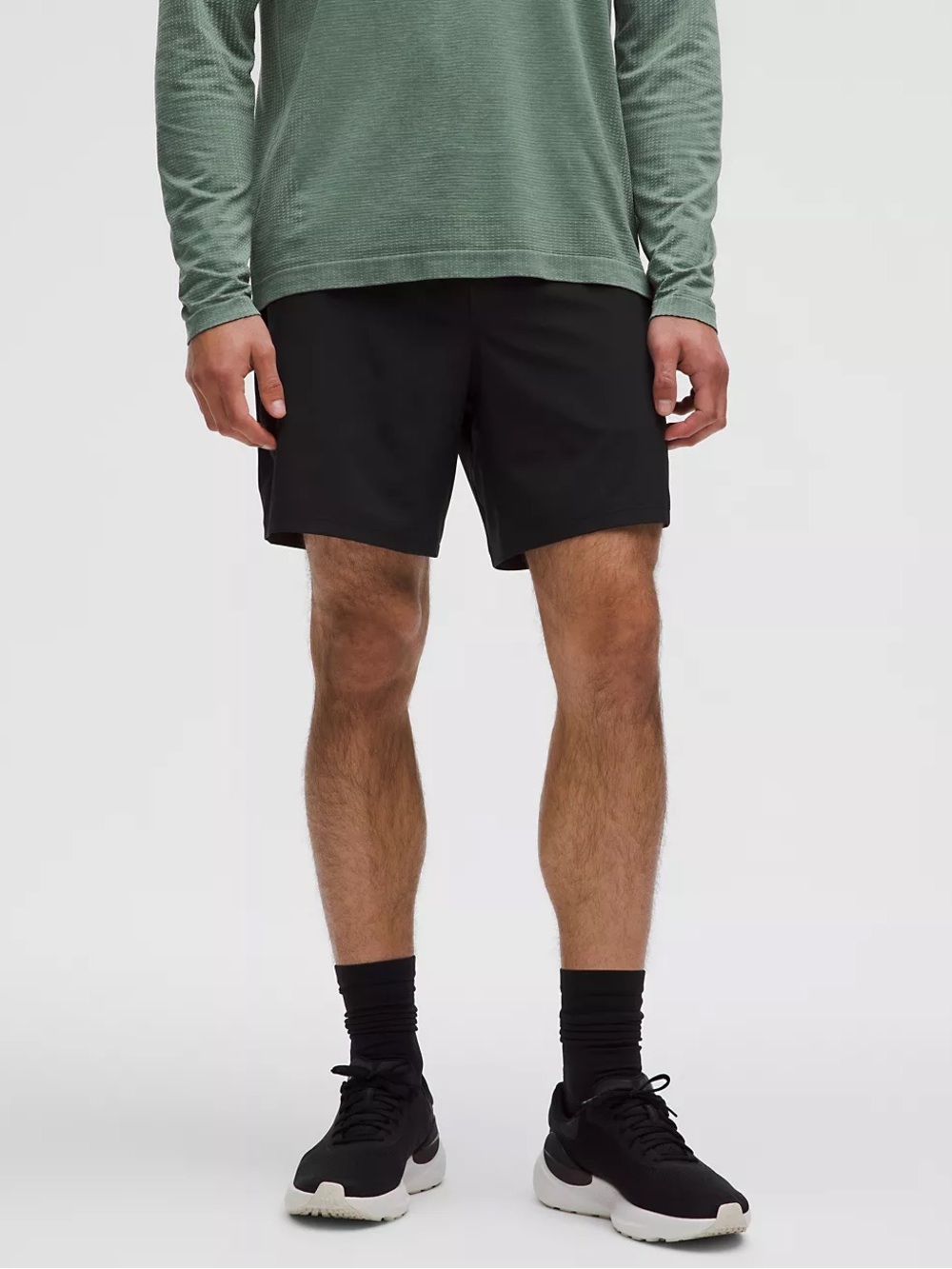 Lululemon Men's 7” Pace Breaker Shorts Black Size Small EUC
